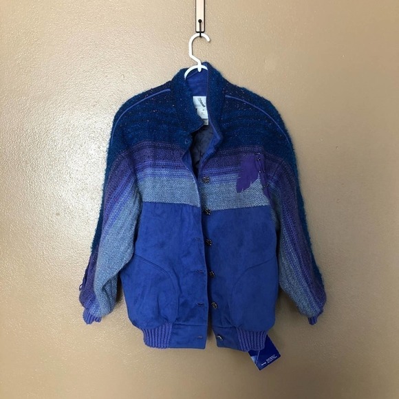 NWT Multi-Color Suede Coat with Feather Designs Size M - Picture 1 of 10